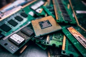 Upgrading vs. Repairing: When to Invest in New Computer Components